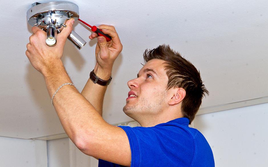 électricien installateur Paris 12